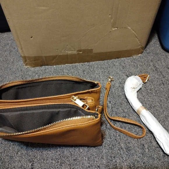 Tan Shoulder/Clutch With Gold Accent - Picture 3 of 5